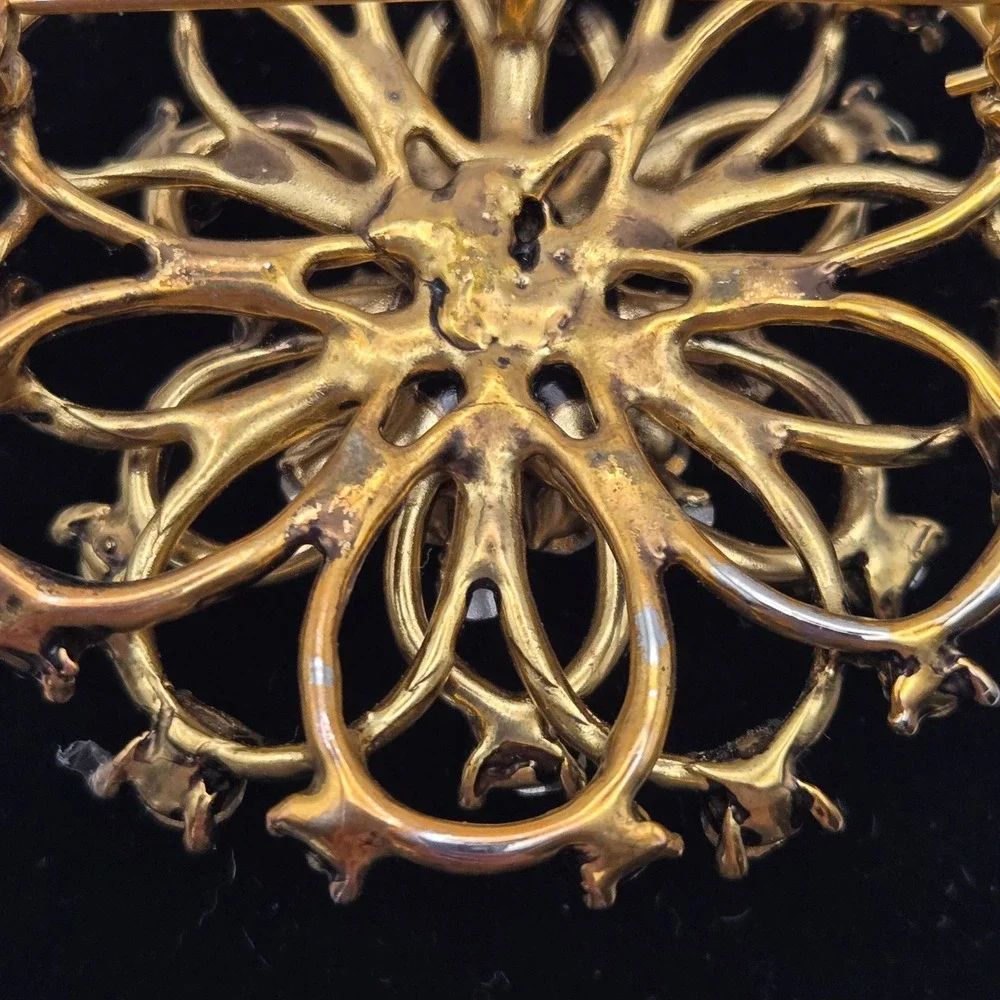 Vintage 60s Unbranded Brooch Gold Tone Aurora Borealis Rhinestone Floral Sunburs